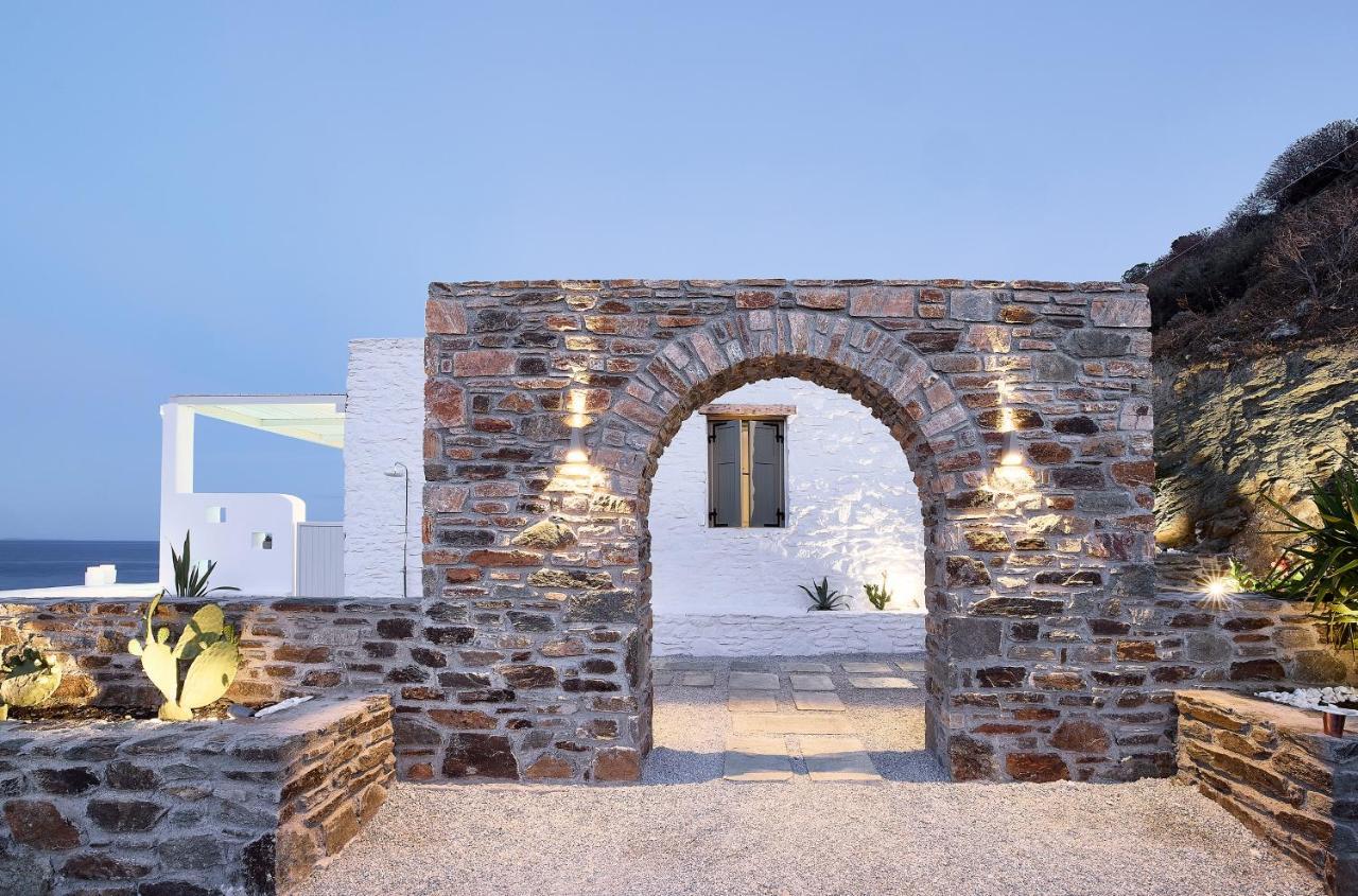 Wise Luxury Suites Kythnos Ngoại thất bức ảnh