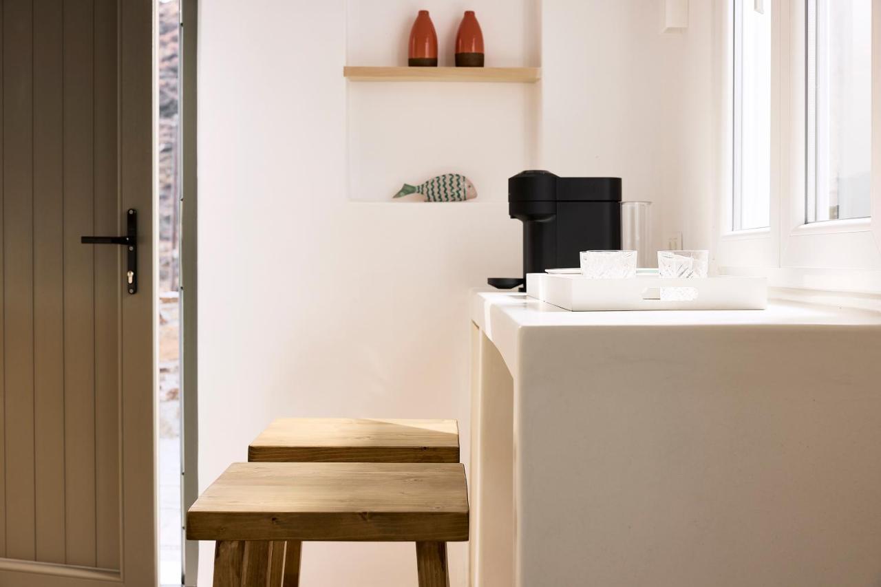 Wise Luxury Suites Kythnos Ngoại thất bức ảnh