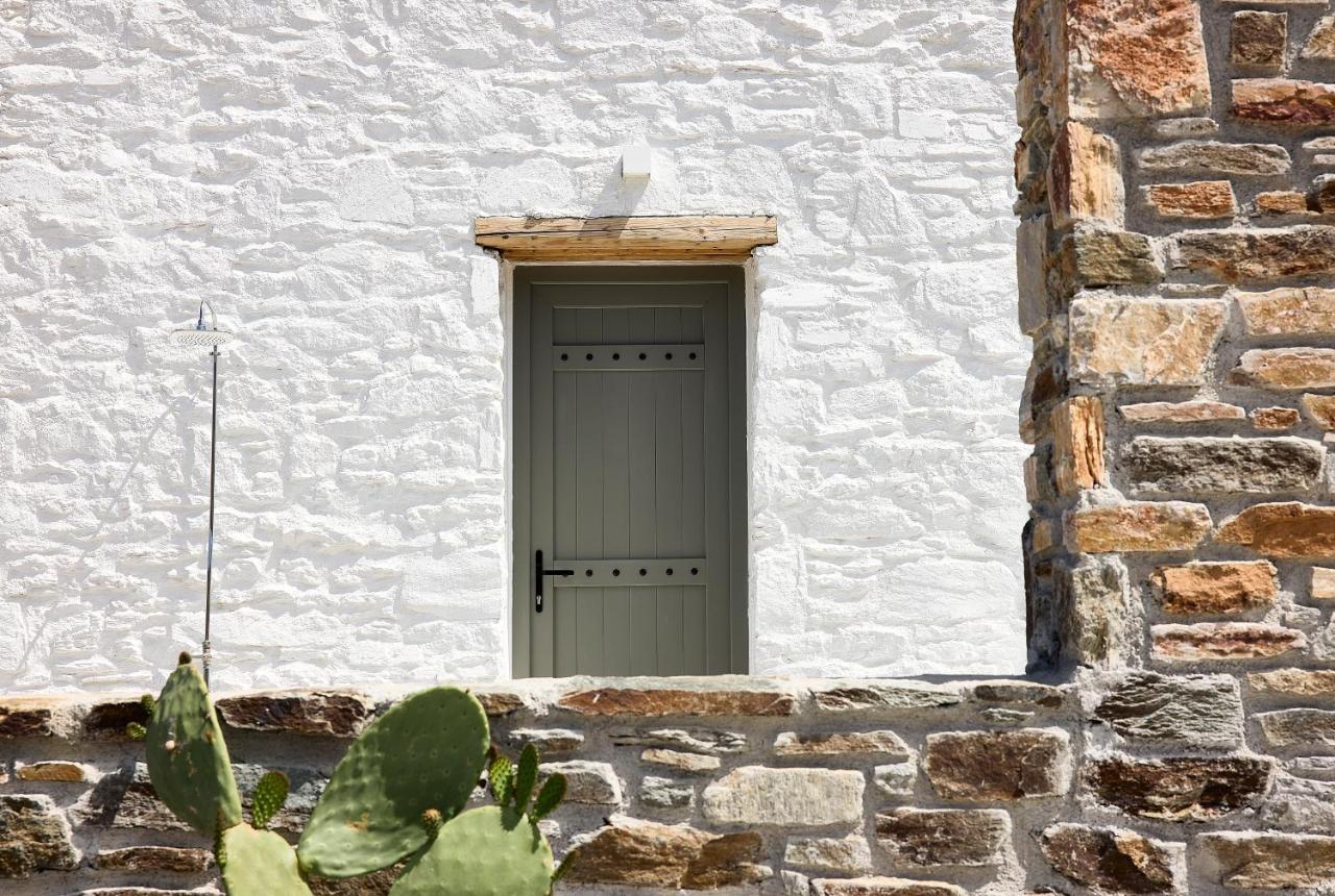 Wise Luxury Suites Kythnos Ngoại thất bức ảnh